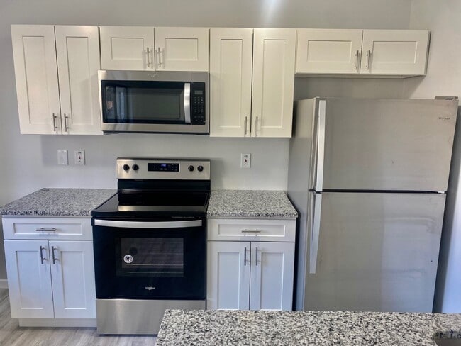 Photo - 1601 Big Tree Rd Apartment