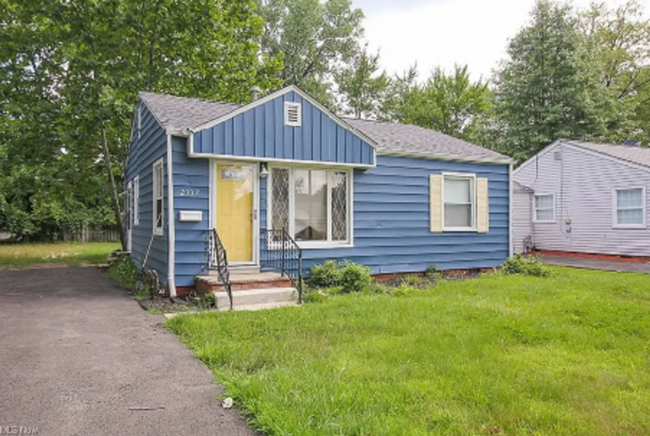 Building Photo - 2337 Greenvale Rd