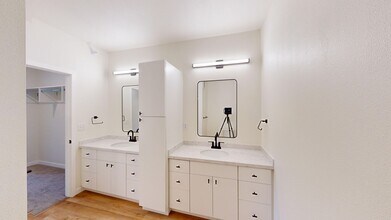 Interior Photo - The Velthuis Apartments