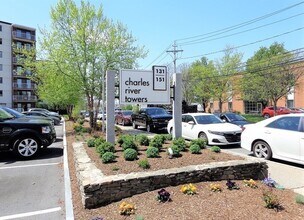 Building Photo - 151 Coolidge Ave