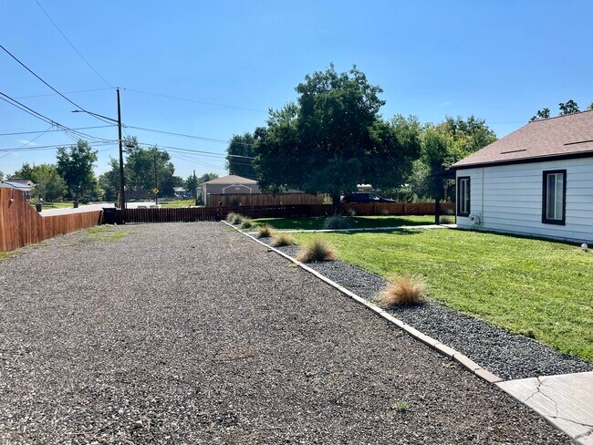 Building Photo - 5227 Quay Ct