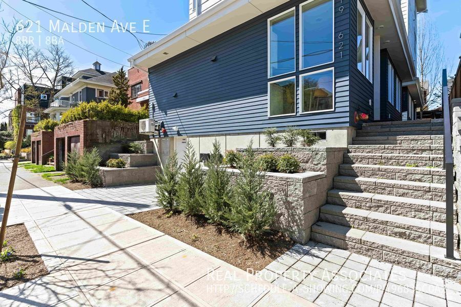Primary Photo - Brand New 8 bed/8 bath in Charming Capital...