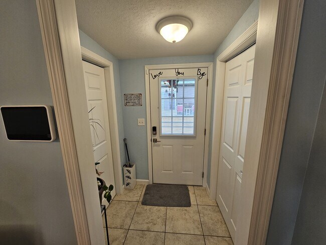 Foto del edificio - 1706 Pebble Beach Ln