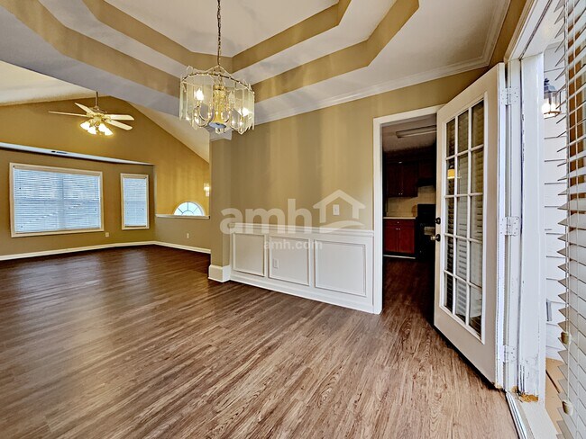 Foto del edificio - 5135 Thorin Oak Cir