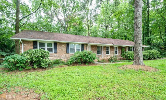 Building Photo - 697 Kiowa Dr NE