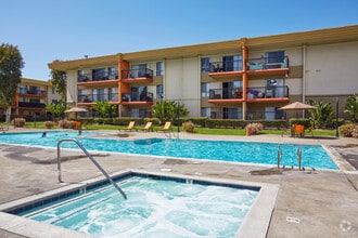 Building Photo - Crystal View Apartments
