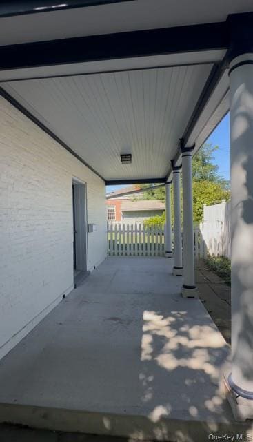 Building Photo - 11 W Bridge St