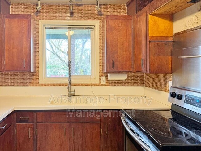 Foto del edificio - 2315 NW Circle Blvd