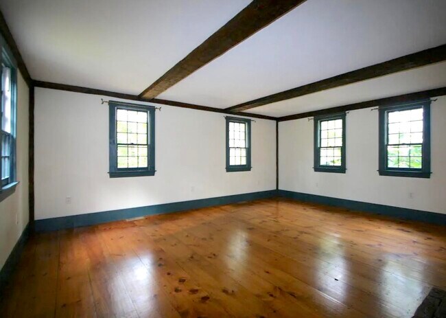 Building Photo - 68 Beech Rd