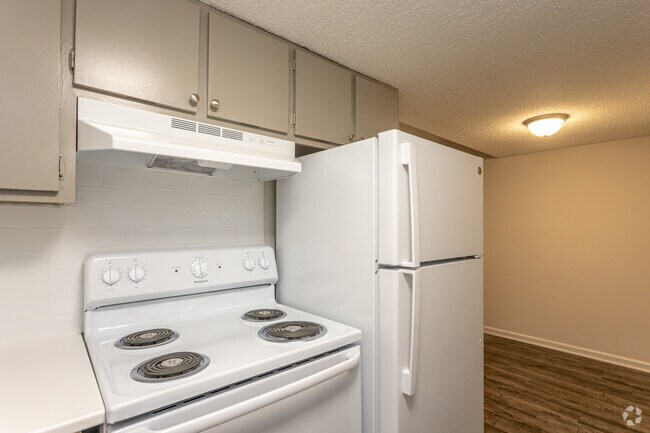 1HAB, 1,5BA - 770SF - The Reserve at Wynwood