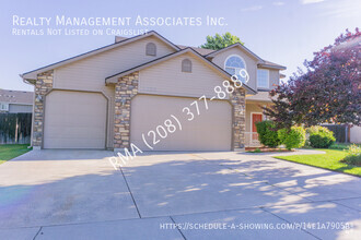 Building Photo - 2220 E Meadow Creek Dr