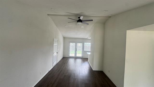 Foto del edificio - 500 Scarlet Oak St