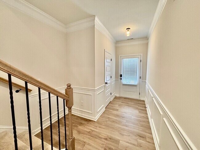 Foto del edificio - 401 Perth Dr