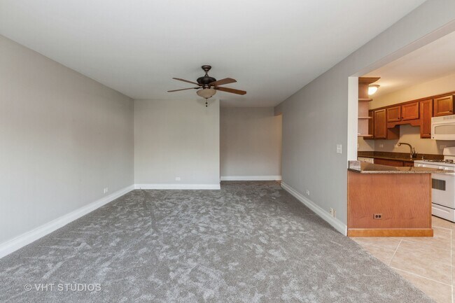 Building Photo - 6818 Roberts Dr