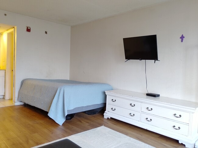 Building Photo - 2506 S Ocean Blvd