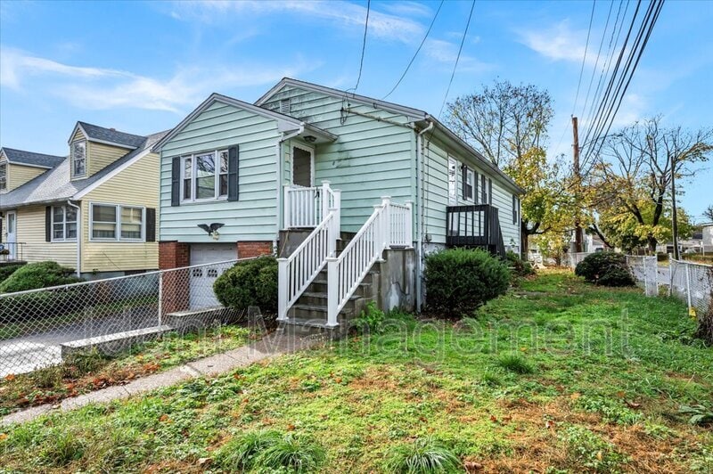 8 Wing St, Bridgeport, CT 06606 House Rental in Bridgeport, CT