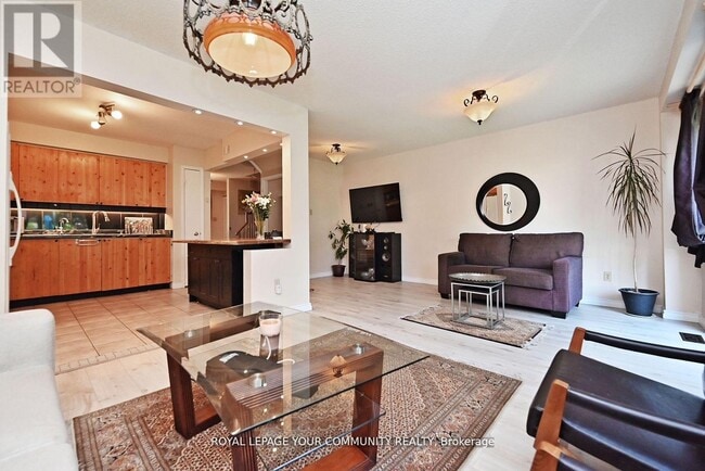 Building Photo - 304 Maciver Blvd