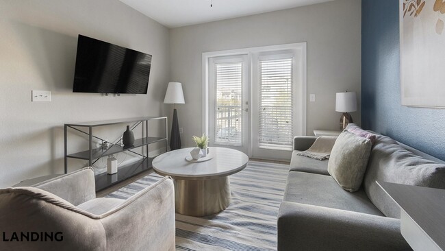 Building Photo - 215 Hunters Lk Wy