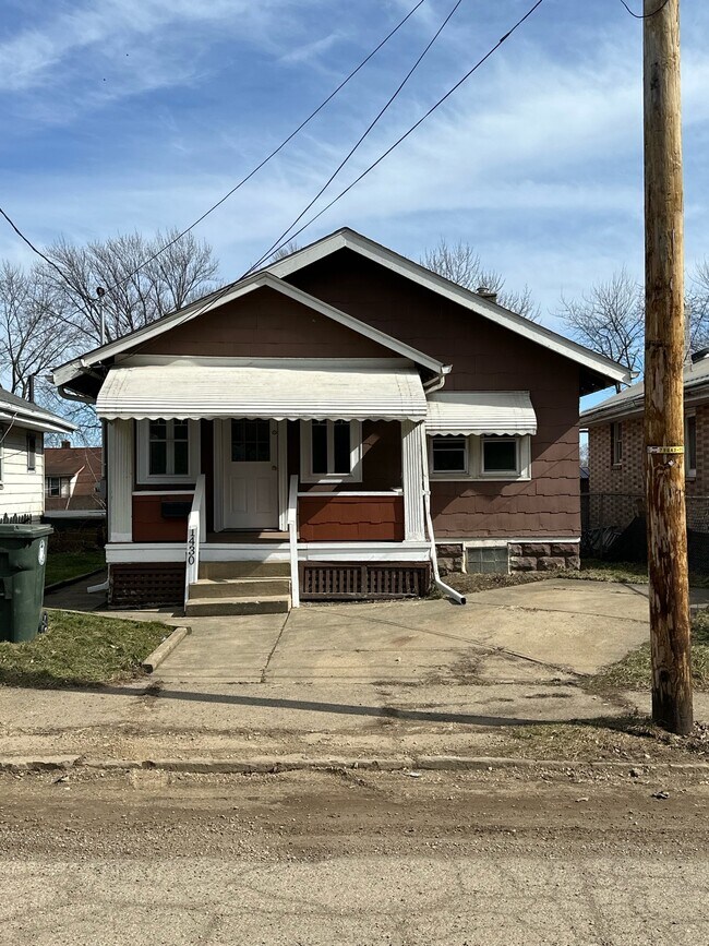 Foto del edificio - 1430 Gross Ave NE