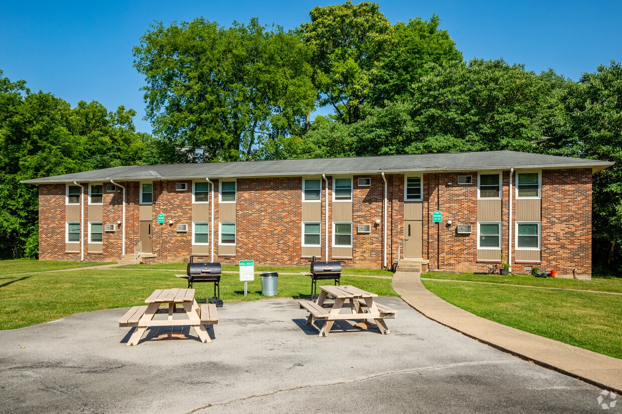 Roberts Park Apartments Apartments Nashville, TN