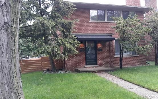 Building Photo - 422 Catalpa Dr
