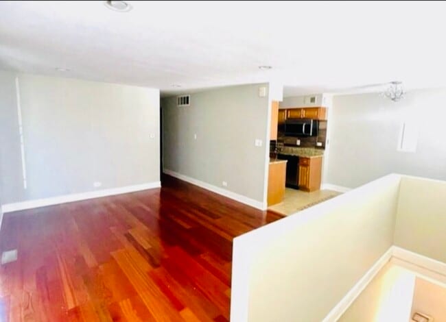 Building Photo - 600 Academy Ct