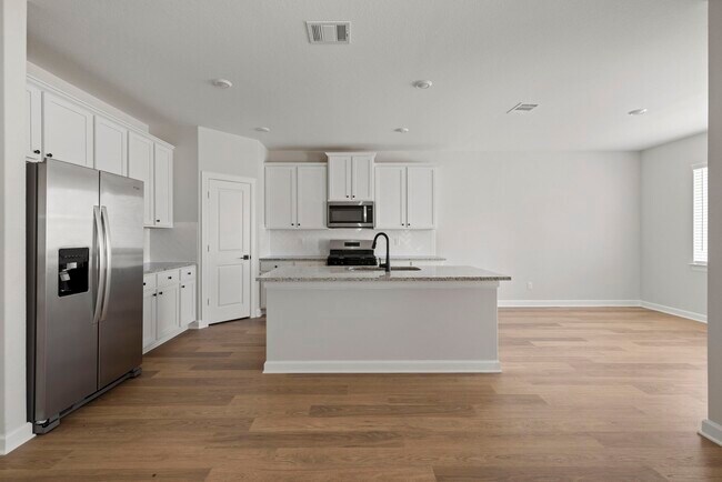 Building Photo - 3117 Banyan Dr