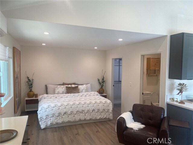 Primary Photo - 1338 N Park Ave