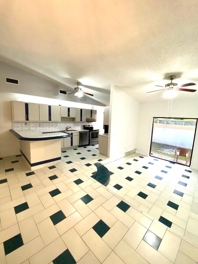 Foto del edificio - 1804 SW 17th Ave