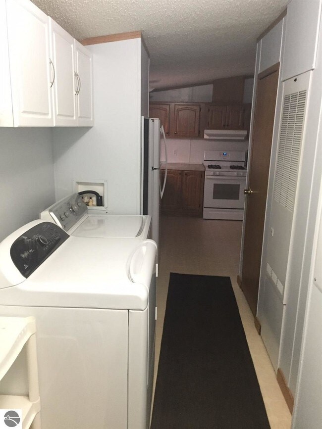 Foto del edificio - 2654 Preston Rd NE