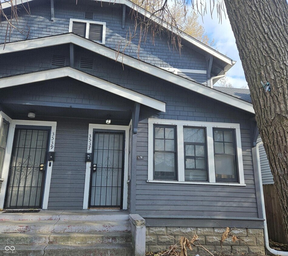 Foto principal - 3537 N Capitol Ave