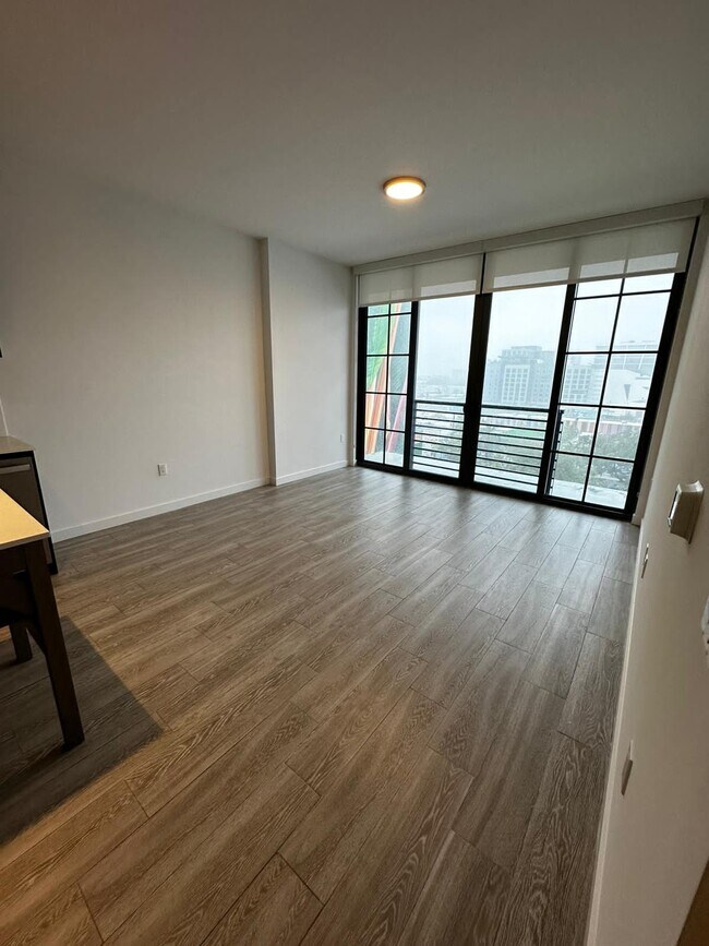 Foto del edificio - 139 NW 28th St