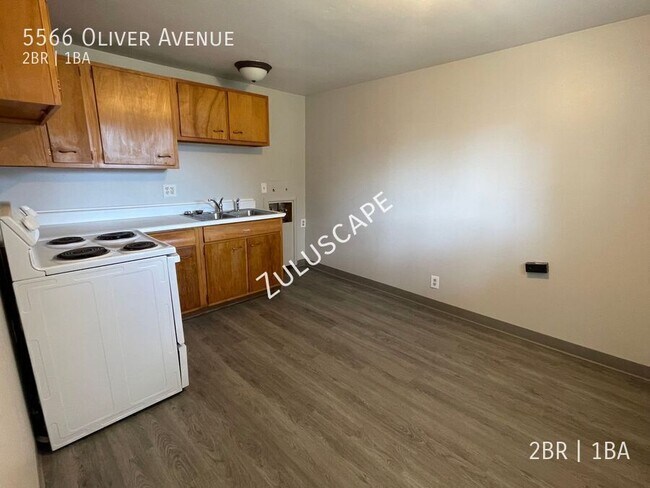 Building Photo - 5566 Oliver Ave