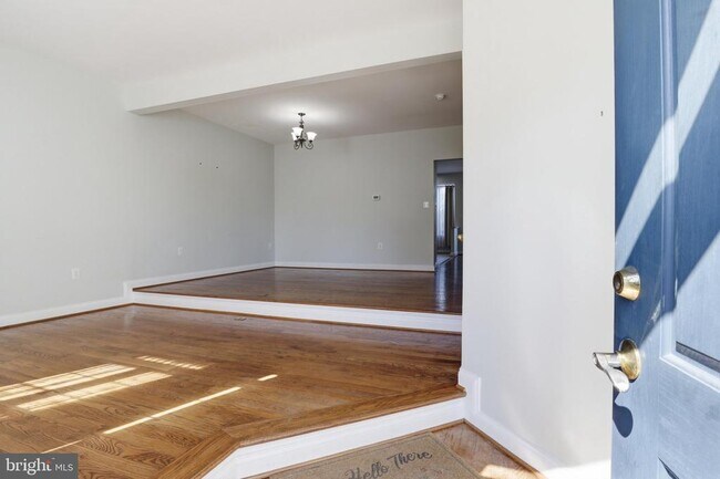 Foto del edificio - 915 Buttonwood Terrace NE