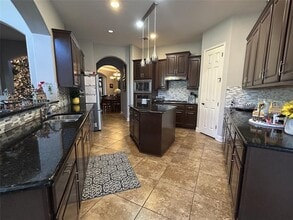 Building Photo - 6512 Mitra Dr