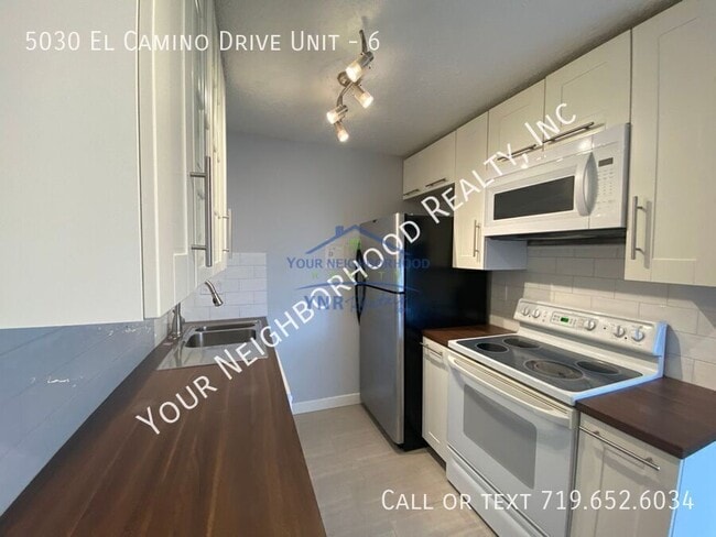 Photo - 5030 El Camino Dr House