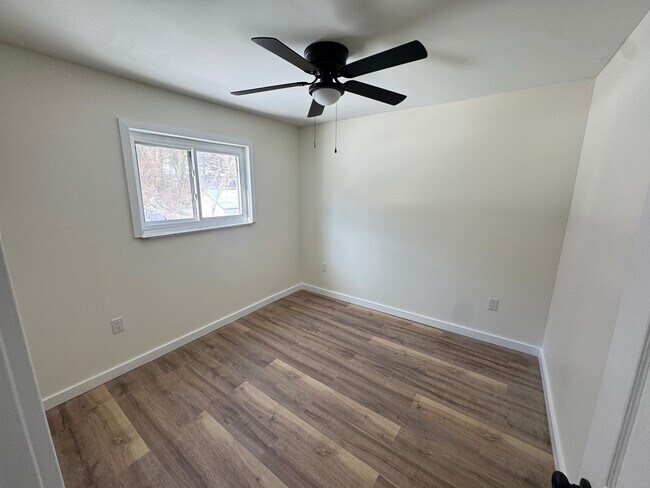 Foto del edificio - 16 Intervine Pl