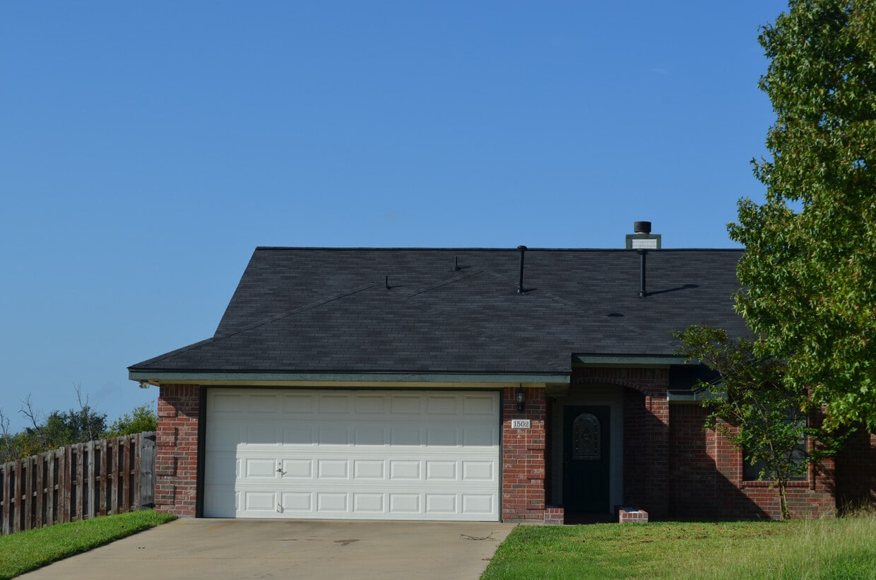 Foto principal - 3BR 2BA is located in a quiet Harker Heigh...