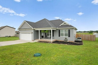 Building Photo - 409 Heatherwood Dr