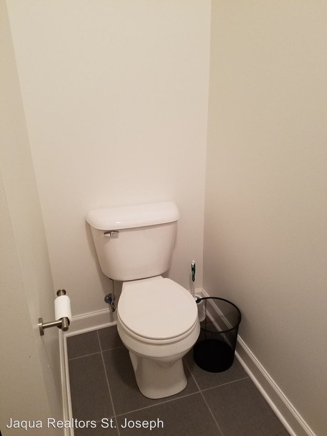 616 Ship St, Saint Joseph, MI 49085 House for Rent in Saint Joseph