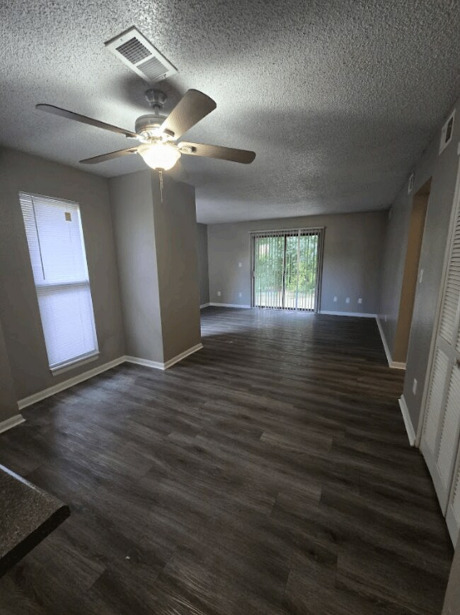Interior Photo - Cedar Ridge Apartments & Townhomes