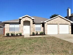 Building Photo - 17602 Coventry Oaks Dr