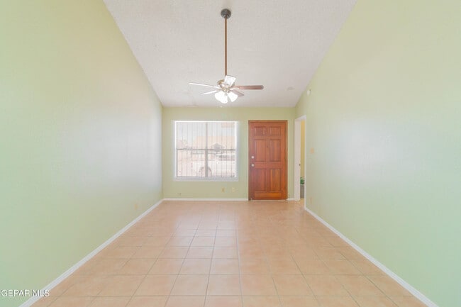 Building Photo - 12056 Bellows Ct