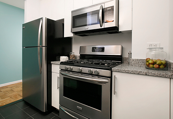 Building Photo - 455 W 37th St