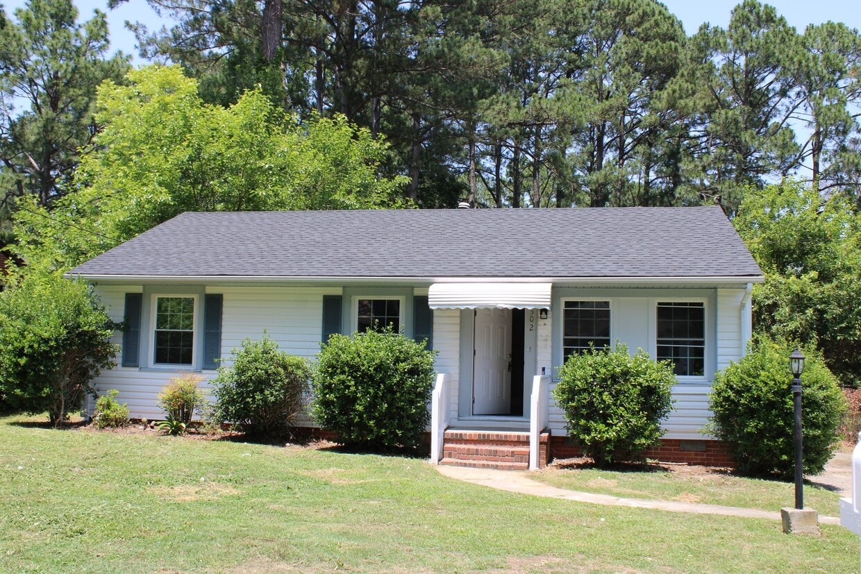 Primary Photo - 502 Macon St S