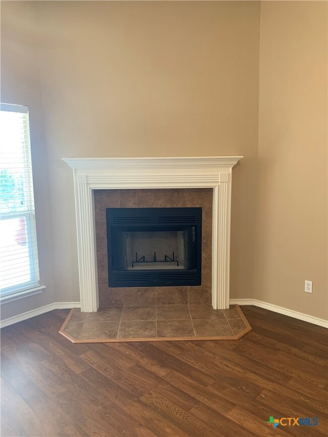 Foto del edificio - 1113 Branchwood Way