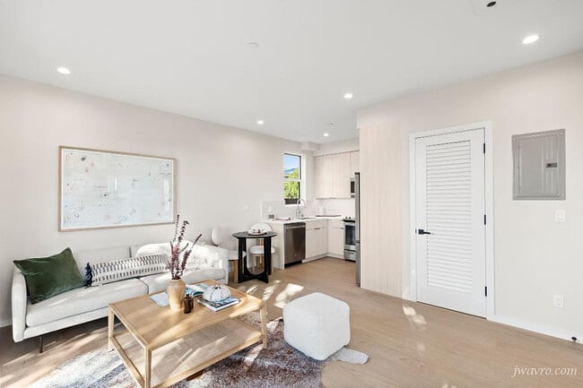 Building Photo - 255 Gellert Dr