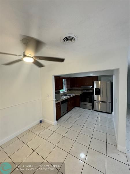 Foto del edificio - 1020 Indiana Ave