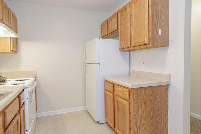Building Photo - 299 Raleigh Dr