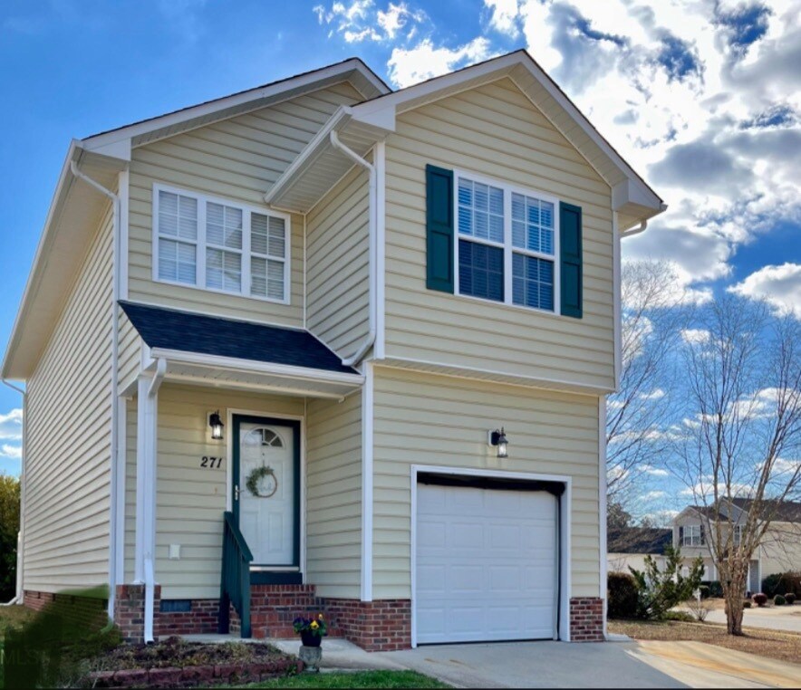 Front of House - 271 Pittsboro St